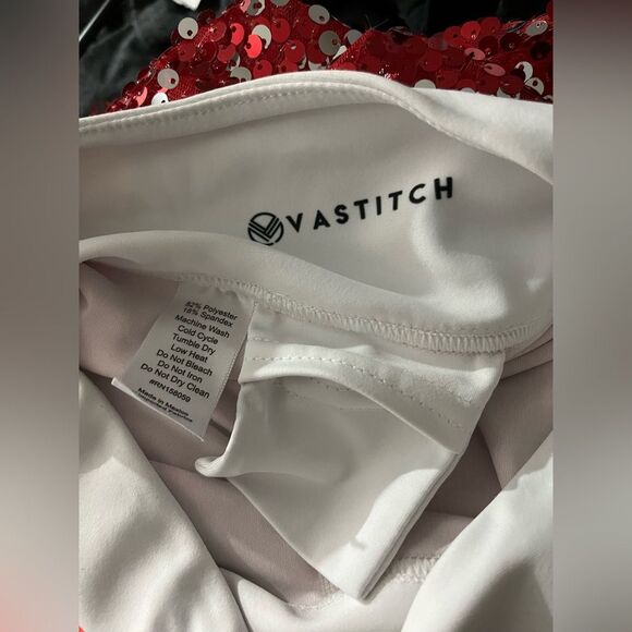 Vastitch Falling Hearts Capri Size Small - Picture 12 of 13